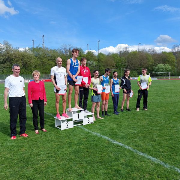 Siegerehrung über 5.000 Meter der Männer