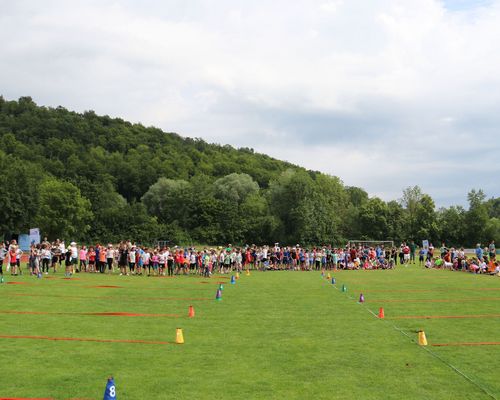 „Grundschule trifft Kinderleichtathletik“ in erfolgreicher Zusammenarbeit mit dem TSV Blaustein 