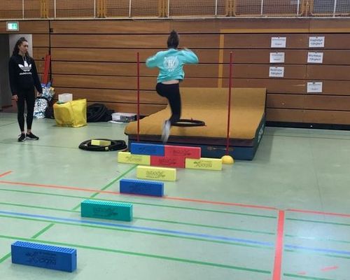 Trainerfortbildung: KiLA, Stabhoch, Laufsport und Langhantel