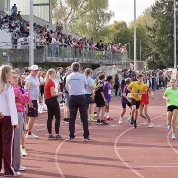 Stimmungsvoller Abschluss: Die 4x8-Mixed-Staffel