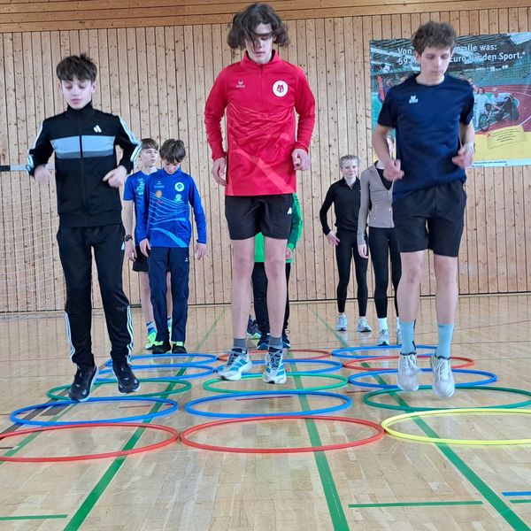 Sprungformen in und mit Reifen